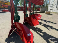 Ploughs Kverneland 2300B