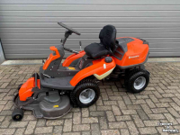 Ride-on mower Husqvarna Husqvarna R216T AWD