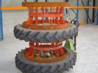 Wheels, Tyres, Rims & Dual spacers Taurus 9,5 x 44