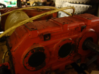 Diverse used spare-parts Trioliet TRIOLIET VERTRAGINGSKAST