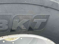 Wheels, Tyres, Rims & Dual spacers BKT 650/45R22.5 en 800/45-30.5