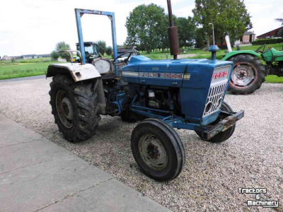 Tractor Ford 2000