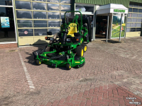 Ride-on mower John Deere 1570