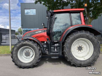 Tractor Valtra N142