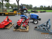 Tractor New Holland boomer 25 hydro 30uur en div werktuigen