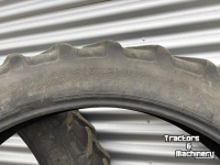 Wheels, Tyres, Rims & Dual spacers Alliance Set gebruikte Alliance banden 270/95R54