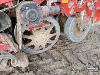 Sugar beet harvester Grimme Maxtron 620