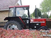 Tractor Case Case-IH 733 International
