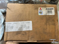 Tractor Valtra V32457000 Adaptor hydrauliek