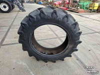 Wheels, Tyres, Rims & Dual spacers Pirelli 12.4R28