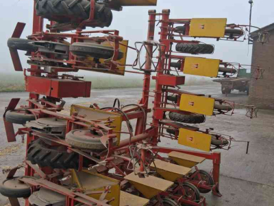 Seed drill Becker 12r 50cm