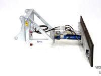 Rubber yard scraper Qmac Modulo rubberschuif straatschuif slijkschuif aanbouw Schaeff