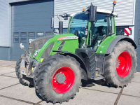 Tractor Fendt 724 S4 Profi Plus