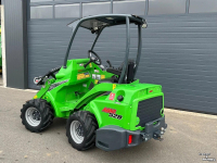 Wheelloader Avant 528 mini-shovel