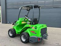 Wheelloader Avant 528 mini-shovel