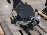 Other attachments and accessories  Nieuwe 180 graden roter / rotor / pendeldraaikop CW10