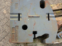 Frontweights New Holland G/70 Serie 8 x 110 KG Frontgewichten