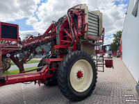 Carrot harvester Simon R2TCMR