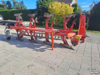 Ploughs Kuhn Multimaster 121 wentelploeg