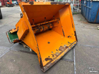 Sawdust spreader for boxes Flingk Flingk ZX 1500
