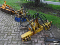 Weed brusher  burtec onkruidborstel
