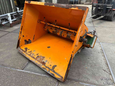 Sawdust spreader for boxes Flingk Flingk ZX 1500