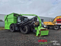 Tractor JCB Fastrac 4220 + Cheetah 30 Houtversnipperaar / Houthakselaar + Nokka HK4872P houtkraan Snipper combi / Chipper Combi