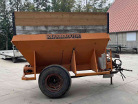 Other fertilization equipment and accessories  Mammouth turf / compoststrooier