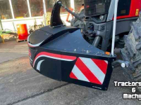 Front-bumper Massey Ferguson Tractorbumper / Frontbumper / Aanrijdbeveiliging