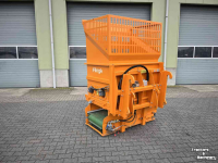 Straw spreader for boxes Flingk Stroverdeler Flinck SVV 1250 met transportband