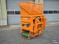 Straw spreader for boxes Flingk Stroverdeler Flinck SVV 1250 met transportband