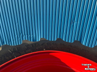 Wheels, Tyres, Rims & Dual spacers Trelleborg Set 710/60R42+600/60R30 10-G