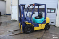 Forklift Komatsu FD20T-12 heftruck forklift gabelstapler diesel