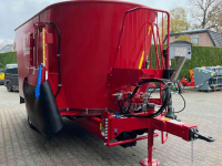 Feed mixer BVL V-Mix Plus 22-2S Voermengwagen.