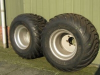 Wheels, Tyres, Rims & Dual spacers BKT 400/60x15.5