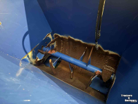Sawdust spreader for boxes AP AS 1500 instrooi bakje