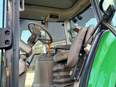 Tractor John Deere 6120M