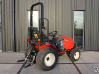 Horticultural Tractors Branson 2505H hydrostaat compacttrekker tuinbouwtractor gazonbanden