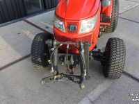 Horticultural Tractors Branson 2505H hydrostaat compacttrekker tuinbouwtractor gazonbanden