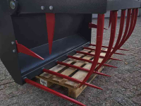 Front-end loader bucket / Front loader bucket Stekro Mestklem 150 cm weideman aansluiting