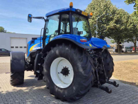 Tractor New Holland T8020 FP 40 Kmh. Lucht, geveerde vooras