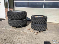 Wheels, Tyres, Rims & Dual spacers New Holland Gazonbanden op velg