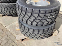 Wheels, Tyres, Rims & Dual spacers New Holland Gazonbanden op velg