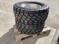 Wheels, Tyres, Rims & Dual spacers New Holland Gazonbanden op velg