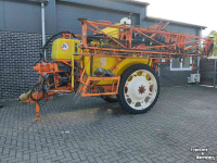 Fieldsprayer Douven Getrokken Veldspuit 27 meter met AirJet