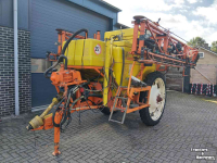 Fieldsprayer Douven Getrokken Veldspuit 27 meter met AirJet