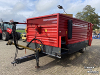Silage-block distribution wagon Schuitemaker Amigo 40 kuilvoerblokkendoseerwagen