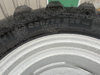 Wheels, Tyres, Rims & Dual spacers  Michelin 400/70R20 XMCL op 8 gats velg NIEUW