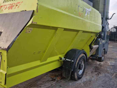 Self-propelled feed mixer  Pointer 190 LS