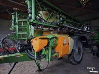 Fieldsprayer pull-type Amazone UX 5200 VELDSPUIT